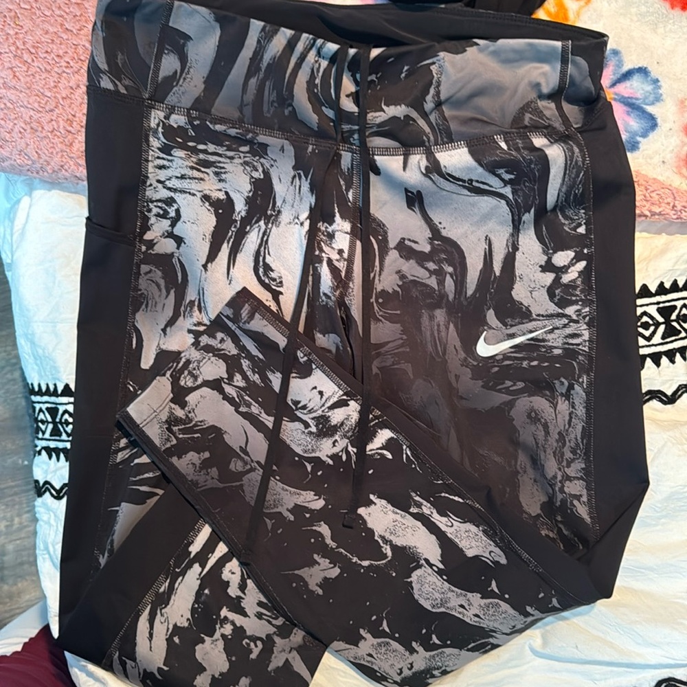 Nike capris